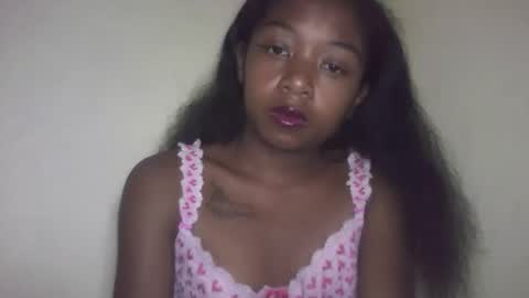 Snapshot of michou_69 chatting on June 2, 2026, 6:10 pm michou_69 online show from June 2, 2026, 6:10 pm