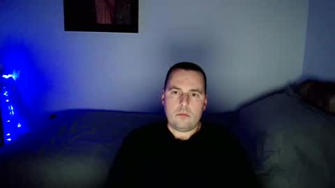 micic3 online show from January 12, 2025, 3:17 am