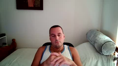 Snapshot of micic3 chatting on June 26, 2026, 11:42 pm micic3 online show from June 26, 2026, 11:42 pm