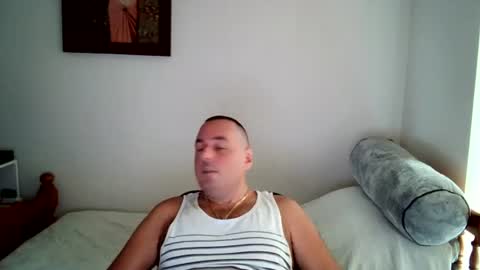 Snapshot of micic3 chatting on July 4, 2026, 11:44 pm micic3 online show from July 4, 2026, 11:44 pm