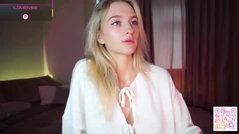 Snapshot of mickeydior chatting on September 30, 2025, 11:48 am mickeydior online show from September 30, 2025, 11:48 am