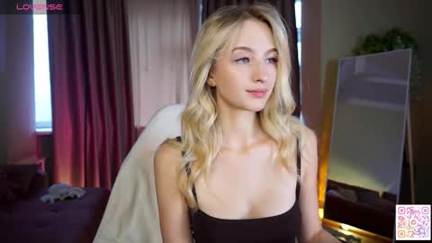 Snapshot of mickeydior chatting on October 4, 2025, 11:41 am mickeydior online show from October 4, 2025, 11:41 am