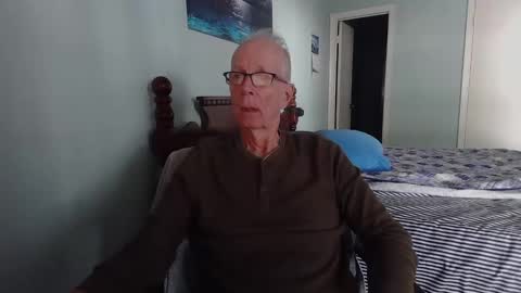 Snapshot of micky505 chatting on January 5, 2025, 3:55 pm Micky505 online show from January 5, 2025, 3:55 pm