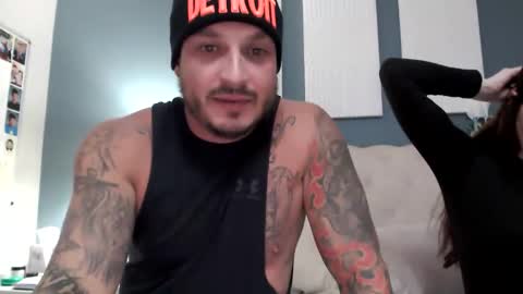 MickeyandMallory online show from January 18, 2026, 2:37 am