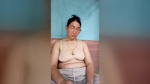 Snapshot of mickye00 chatting on June 17, 2026, 4:04 am Miky online show from June 17, 2026, 4:04 am