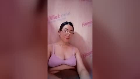 Snapshot of mickye00 chatting on June 18, 2026, 4:13 am Miky online show from June 18, 2026, 4:13 am