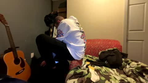 mickymu online show from February 16, 2025, 11:48 pm