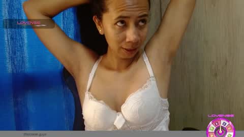 vanesa sexy online show from March 27, 2026, 1:33 pm