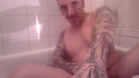 middle123456783939 online show from January 17, 2026, 2:05 am