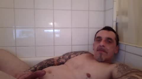 middle123456783939 online show from April 14, 2026, 1:44 am