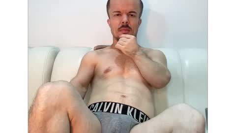 Aaron online show from September 25, 2025, 12:25 am