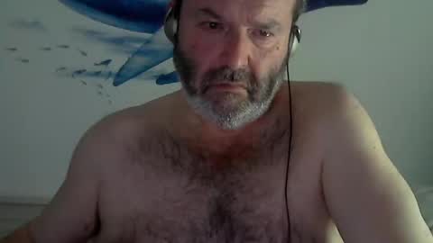 Snapshot of midhir chatting on January 8, 2025, 5:59 pm kike online show from January 8, 2025, 5:59 pm
