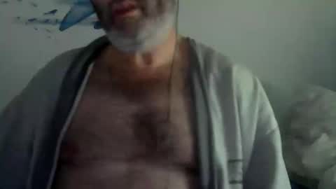 Snapshot of midhir chatting on January 15, 2025, 4:43 pm kike online show from January 15, 2025, 4:43 pm