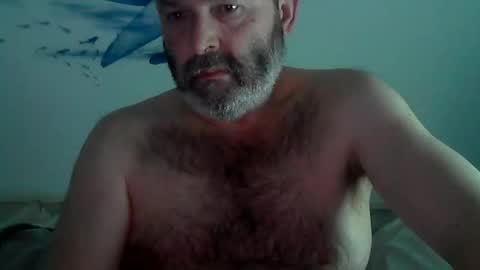 Snapshot of midhir chatting on January 17, 2025, 6:44 pm kike online show from January 17, 2025, 6:44 pm
