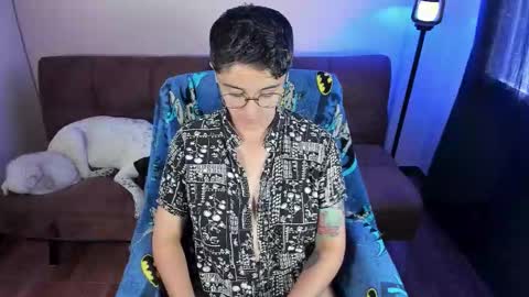 Blue online show from March 4, 2026, 3:40 pm