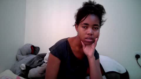 Snapshot of midnightnala chatting on August 3, 2026, 9:04 am Nala online show from August 3, 2026, 9:04 am
