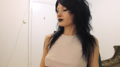 Snapshot of midnightsiren chatting on September 22, 2025, 7:27 pm midnightsiren online show from September 22, 2025, 7:27 pm