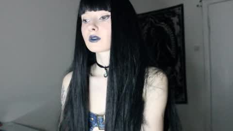 Snapshot of midnightsiren chatting on March 1, 2026, 9:39 pm midnightsiren online show from March 1, 2026, 9:39 pm