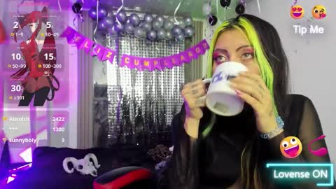 midory_ online show from November 4, 2025, 3:49 am