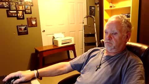 Snapshot of midwestdad09 chatting on September 29, 2025, 1:55 am midwestdad09 online show from September 29, 2025, 1:55 am