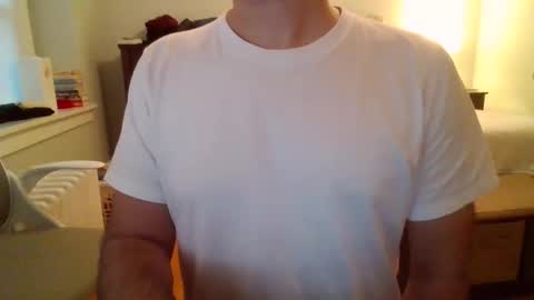 Snapshot of midwestdad2026 chatting on January 9, 2026, 10:33 pm midwestdad2026 online show from January 9, 2026, 10:33 pm