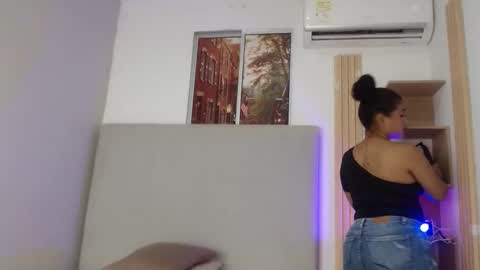 Snapshot of miel_alisha chatting on February 20, 2026, 1:55 pm miel online show from February 20, 2026, 1:55 pm