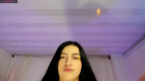 miel_gomez online show from February 24, 2025, 9:09 pm