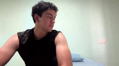 migguev online show from June 29, 2026, 8:31 pm