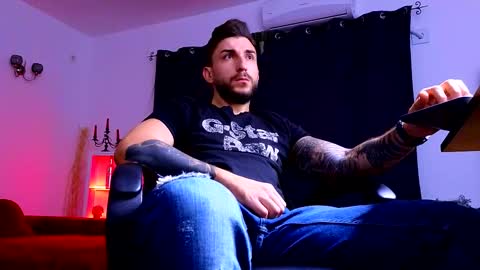 MightyAaron online show from September 25, 2025, 2:04 am