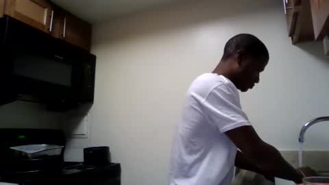 Snapshot of mightymandingo chatting on June 3, 2026, 4:04 am Mightymandingo online show from June 3, 2026, 4:04 am