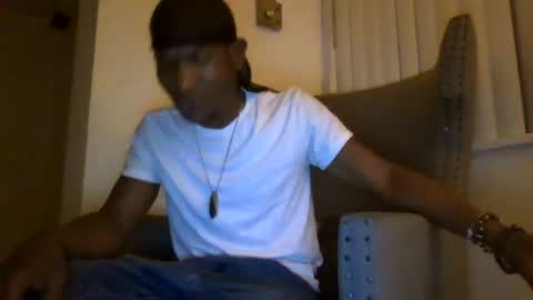 Mightymandingo online show from June 19, 2026, 4:06 am