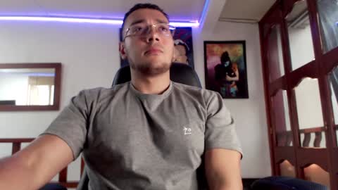 Strong Man online show from February 5, 2025, 8:25 pm