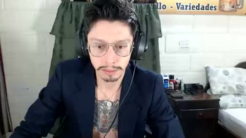 Snapshot of miguel__98 chatting on June 14, 2026, 11:34 am Miguel Independent Model online show from June 14, 2026, 11:34 am