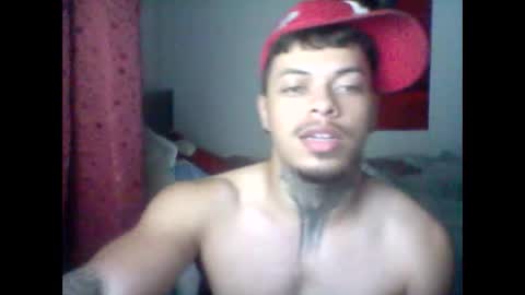 miguelvl01 online show from April 28, 2026, 8:08 am