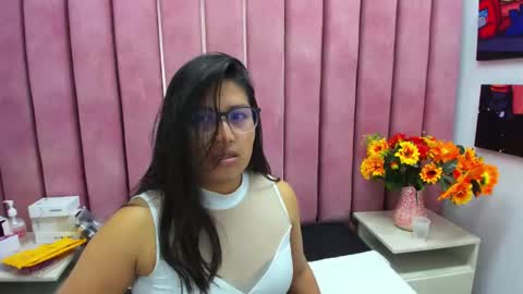 Snapshot of miha_smith chatting on November 2, 2025, 3:20 am Miha online show from November 2, 2025, 3:20 am