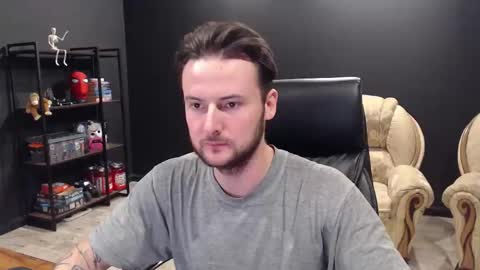 Misha Winchester online show from December 2, 2025, 7:09 pm