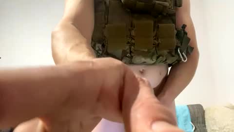 Snapshot of mihc1117 chatting on October 21, 2025, 8:53 pm CoolFlow online show from October 21, 2025, 8:53 pm