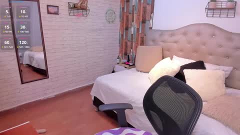 Snapshot of miia_jhones16 chatting on January 24, 2025, 1:13 am Mia Jhones online show from January 24, 2025, 1:13 am