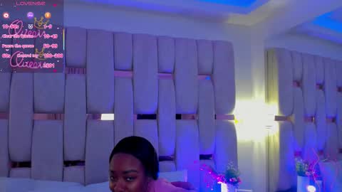 Miia Schwarz  online show from February 6, 2026, 12:08 pm