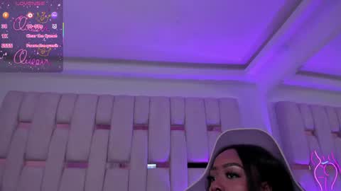 Miia Schwarz  online show from May 8, 2026, 12:27 am