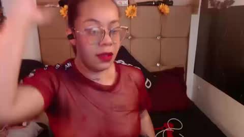 miia online show from March 12, 2026, 9:32 pm