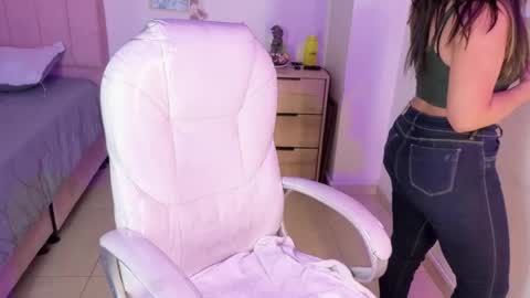 Snapshot of miia_thompson_1 chatting on June 8, 2026, 8:31 pm M I I A online show from June 8, 2026, 8:31 pm