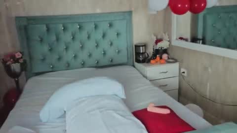 miia_velvett online show from August 5, 2026, 2:20 pm