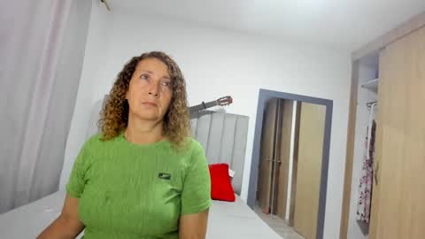 Mia Weed online show from April 6, 2026, 11:11 am