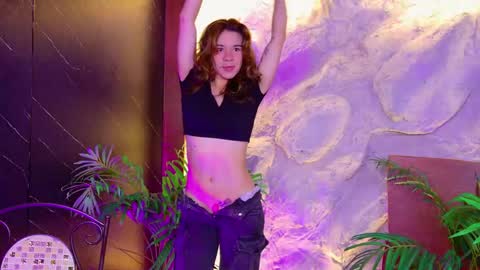 Snapshot of miiaa_cooper chatting on April 20, 2026, 4:21 pm CALL ME MIA online show from April 20, 2026, 4:21 pm