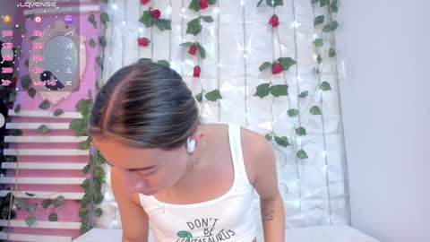 Snapshot of miiaa_doll chatting on January 24, 2025, 11:37 am MIIA online show from January 24, 2025, 11:37 am