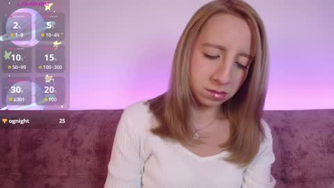 Snapshot of miiaa_doll chatting on September 25, 2025, 12:47 am MIIA online show from September 25, 2025, 12:47 am