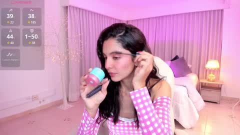 Mia online show from January 15, 2025, 3:33 am