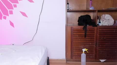 miiaa_m online show from April 10, 2026, 7:40 pm