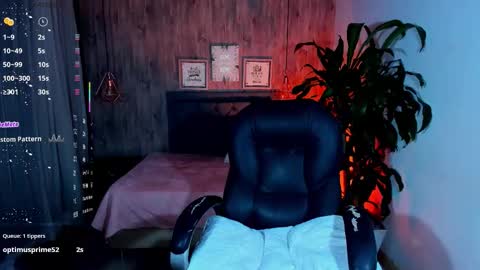 Snapshot of miichael_black chatting on September 25, 2025, 12:03 am Michael Black online show from September 25, 2025, 12:03 am